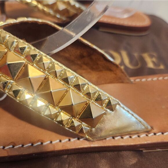 Mystique Gold Leather Rock Stud Flip Flop Thong Sandals sz.6 Ret.$265 w/Dustbag - Picture 5 of 11